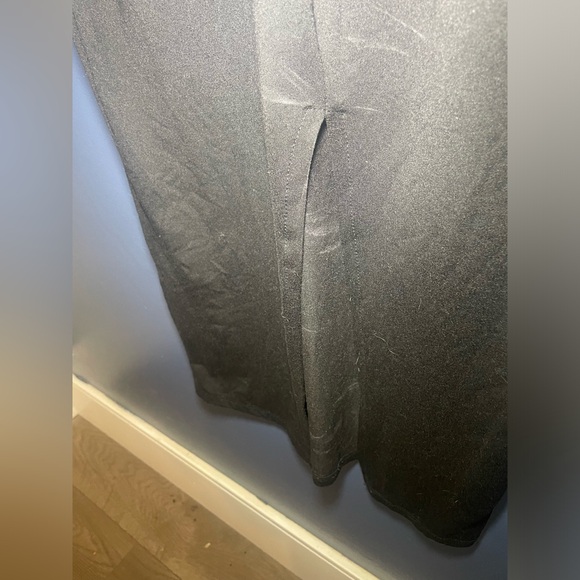 Heart & Hips (Fashion Nova) Black Bodycon Maxi Dress with Slit, Size L. - Picture 5 of 6